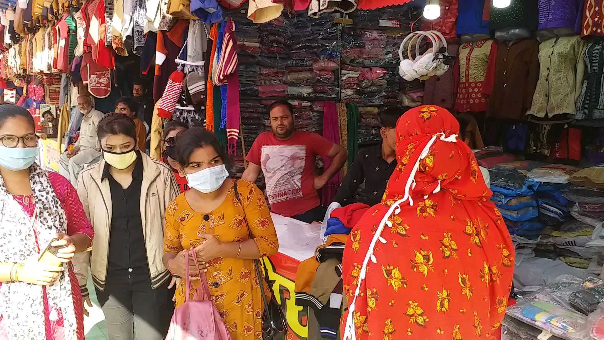 No shopping in woolen market of Raipur