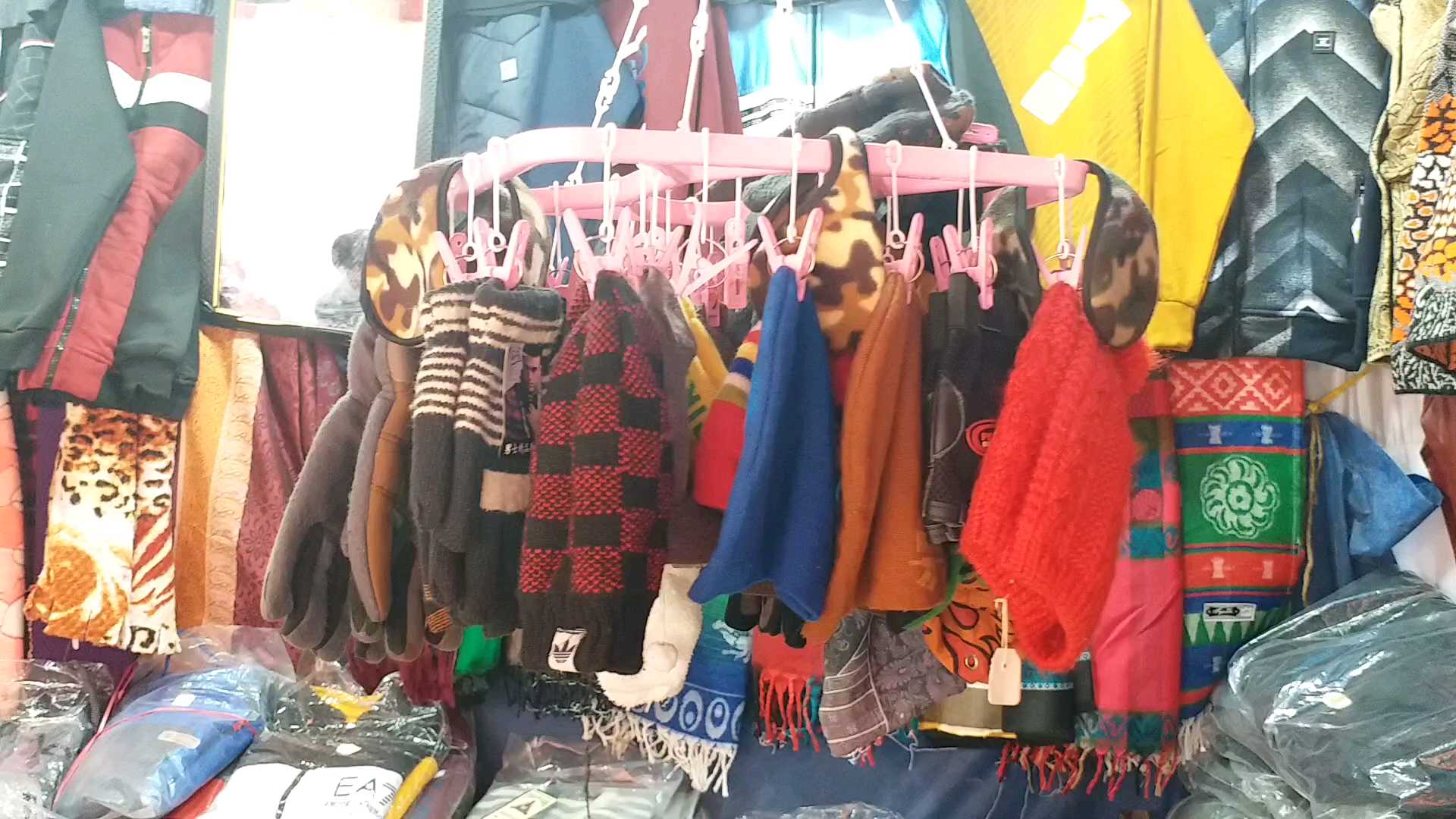 No shopping in woolen market of Raipur