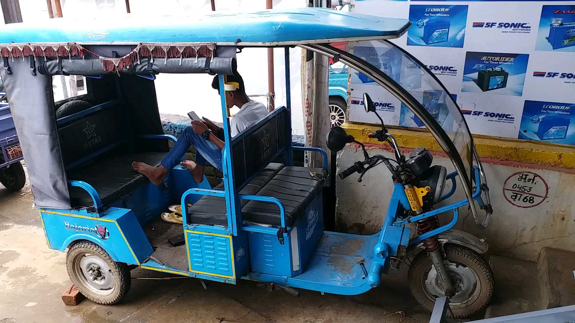 raipur e-rickshaw