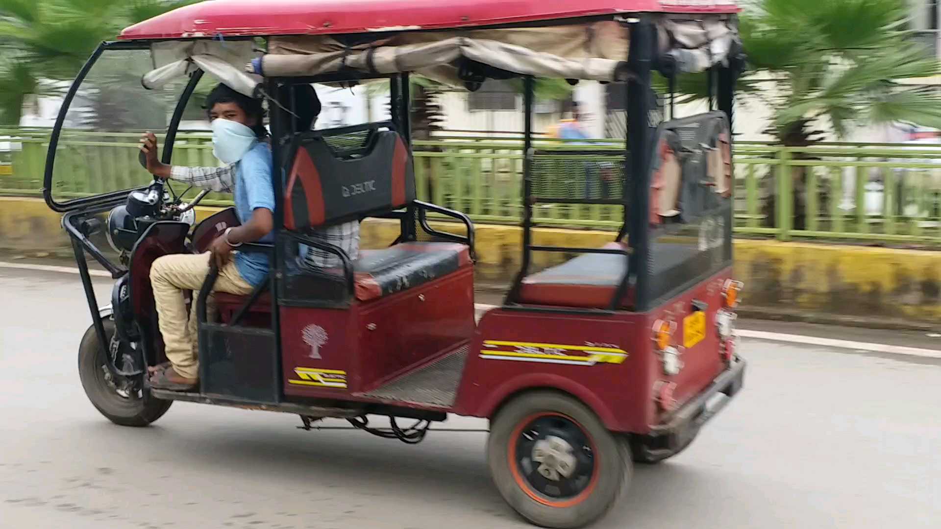 raipur e-rickshaw