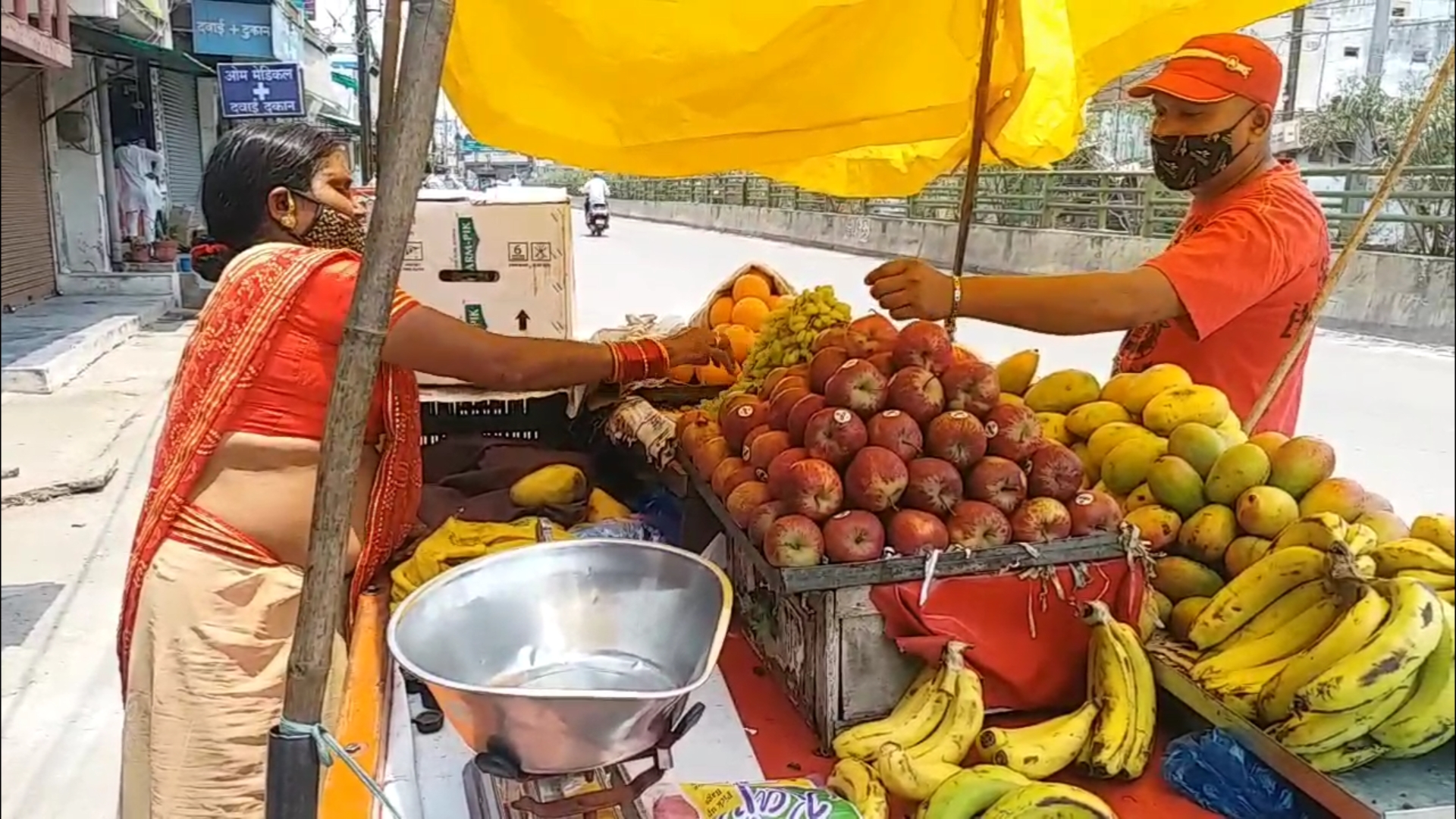 prices-of-fruits-increased-in-raipur-amid-lockdown