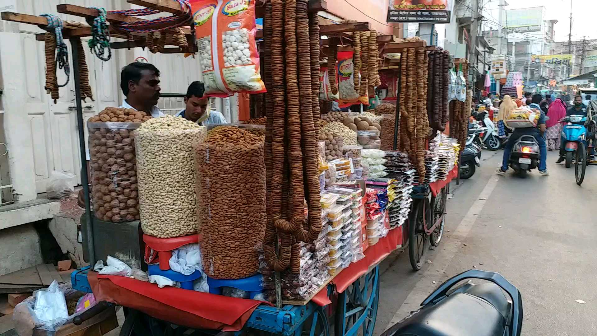 Traders in losses in cold weather in raipur