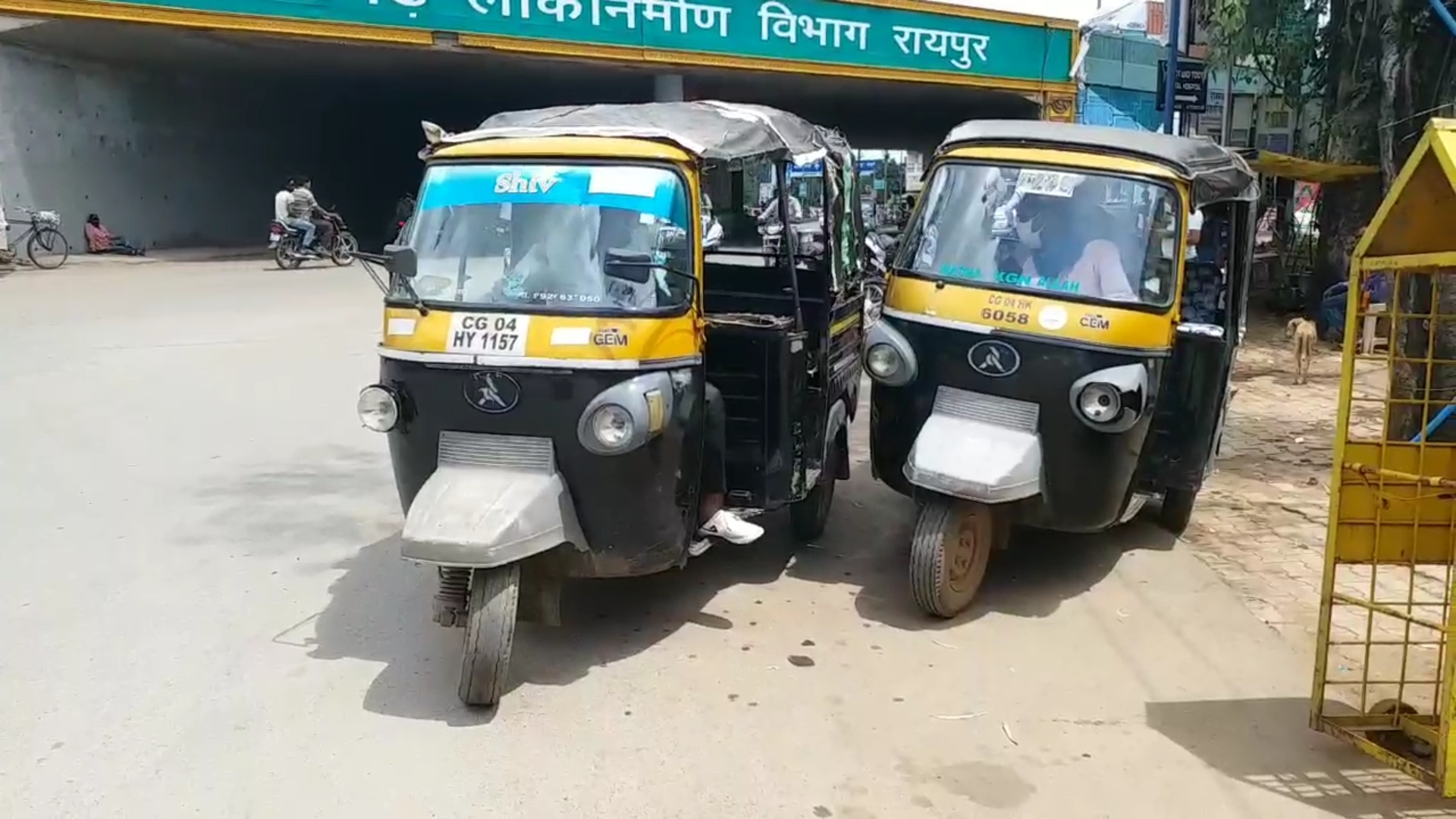 auto drivers of raipur are charging arbitrary fare from passengers