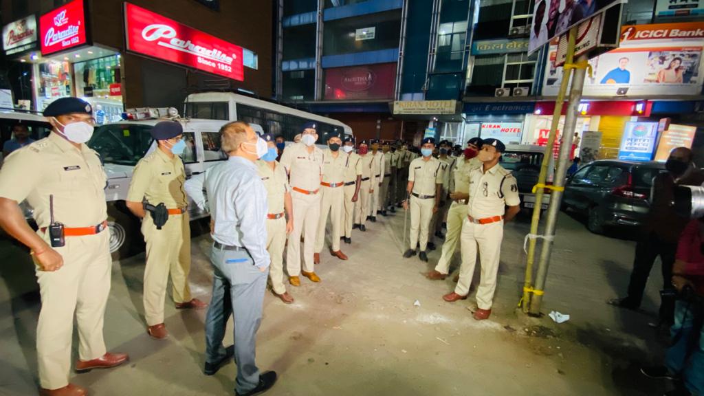 SSP Ajay Yadav instructed police officers to do duty vigilantly in raipur