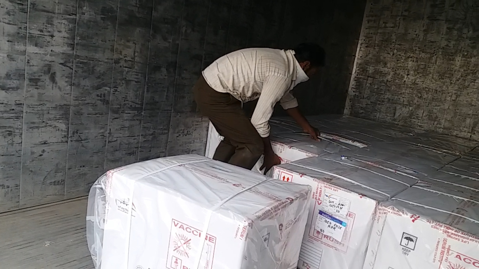 Large consignment of vaccine reached Raipur