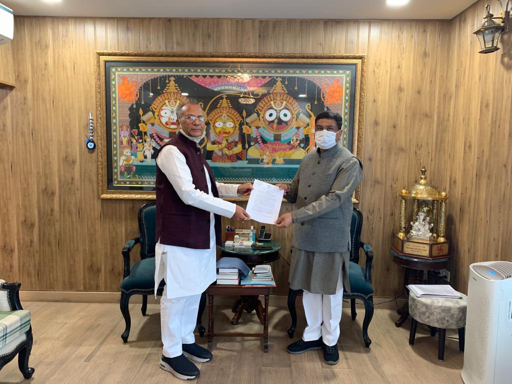 Home Minister Tamradhwaj Sahu met Union Steel Minister Dharmendra Pradhan in Delhi