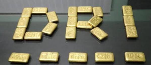 revenue-intelligence-directorate-raided-raipur-and-rajnandgaon-and-seized-42-crore-gold-silver-biscuits-and-rods