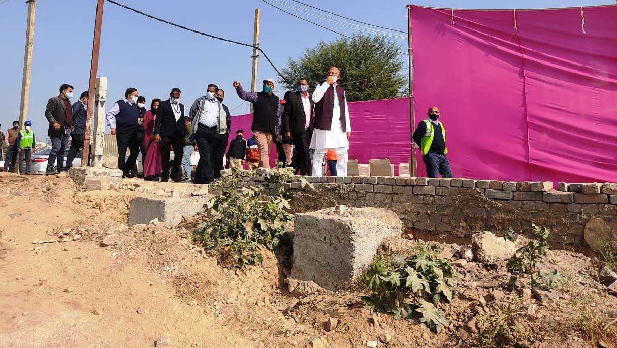 Tamradhwaj Sahu inspected the construction work of Nava Chhattisgarh Sadan in New Delhi