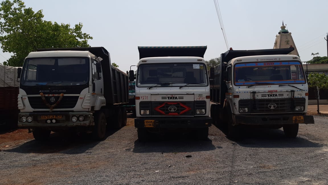 32 hyva engaged in illegal sand transport seized in raipur