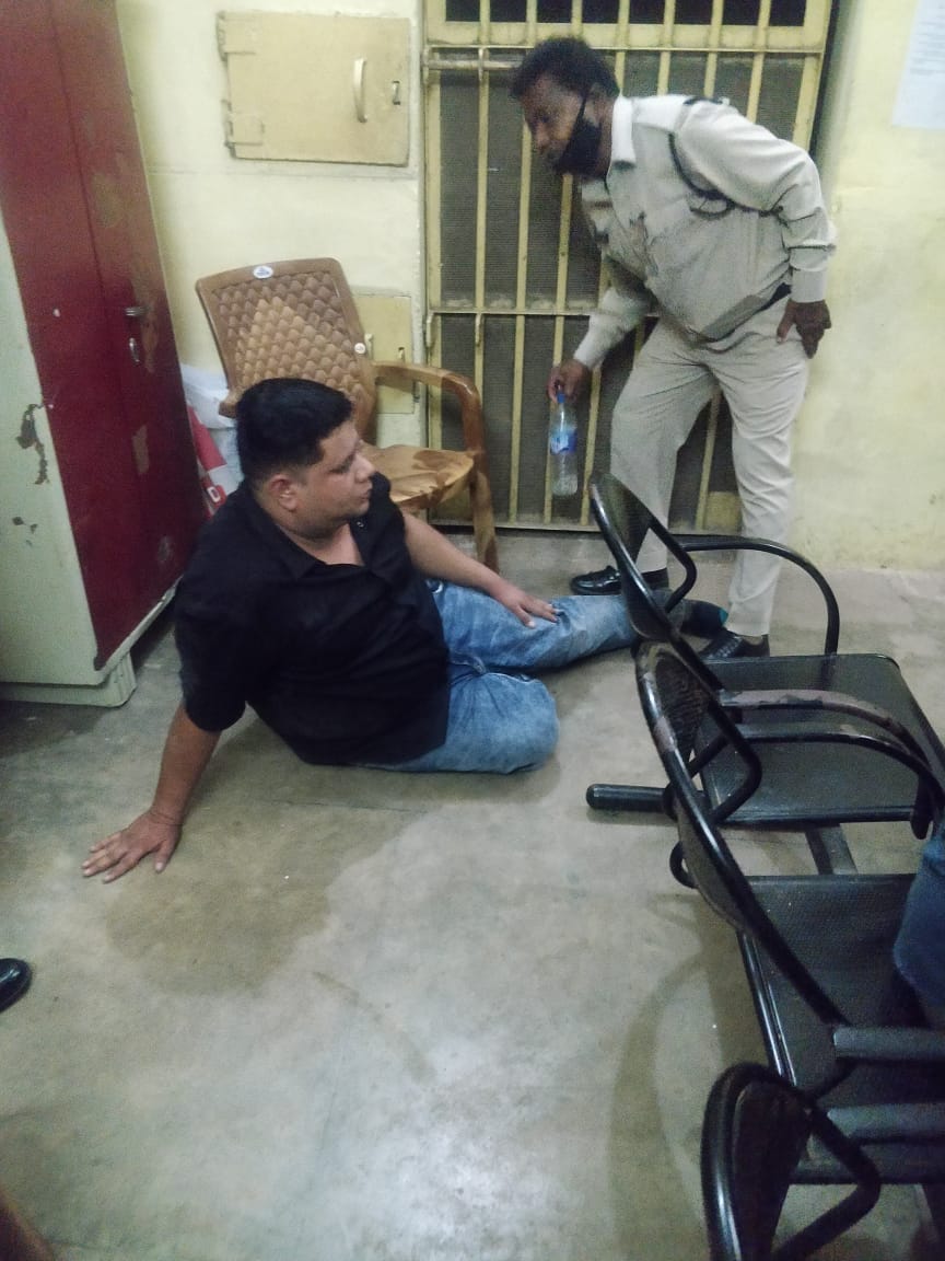 Raipur police arrested BJP councilor for committing uproar