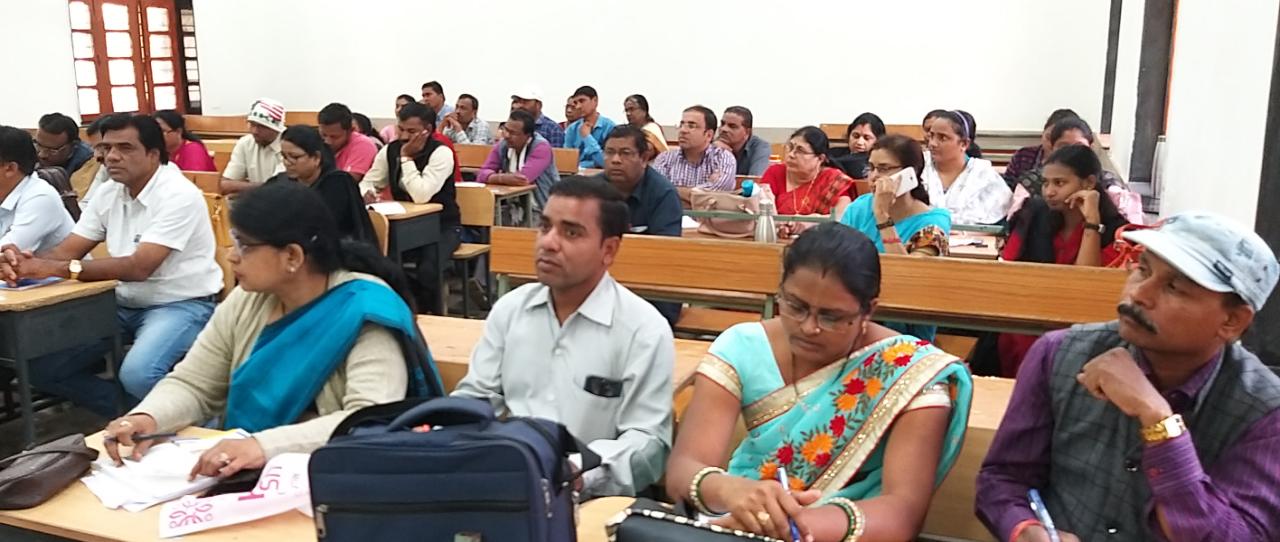 Training given to polling personnel for body elections in raipur