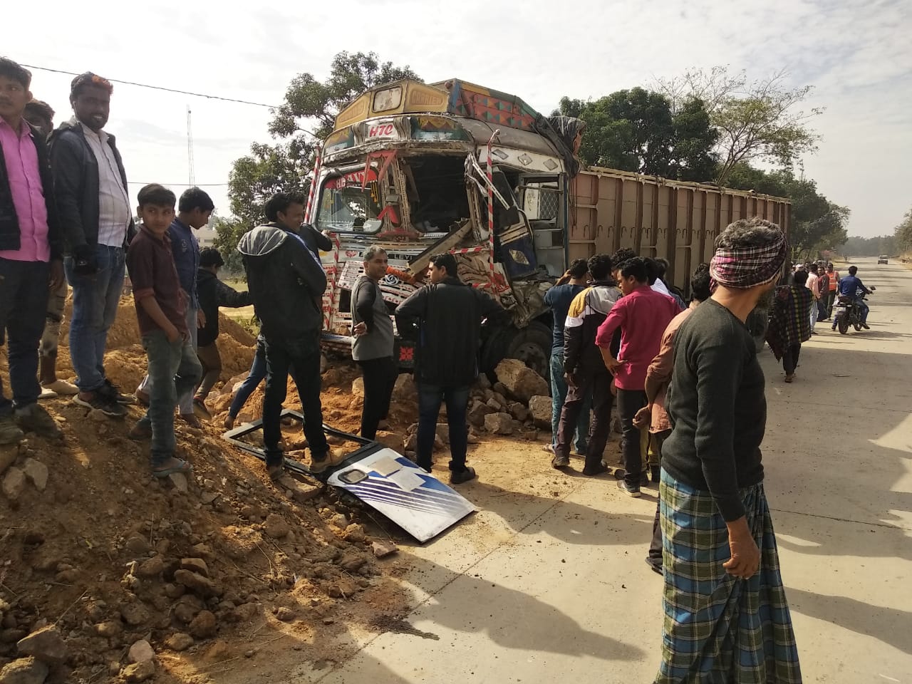 people injured due to road accident