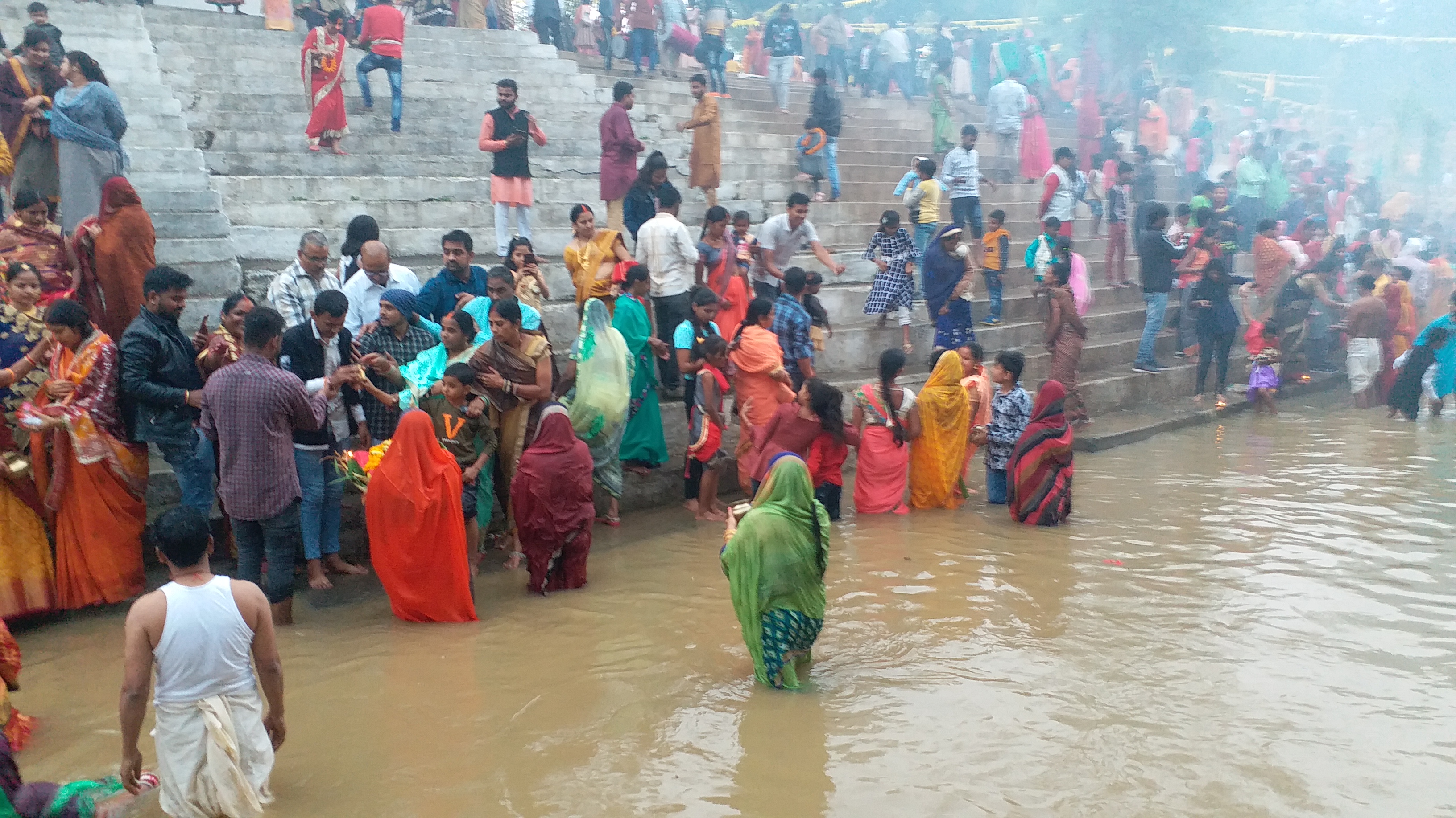 crowd of devotees in Chhat Ghats decreased due to Corona pandmic in sarguja