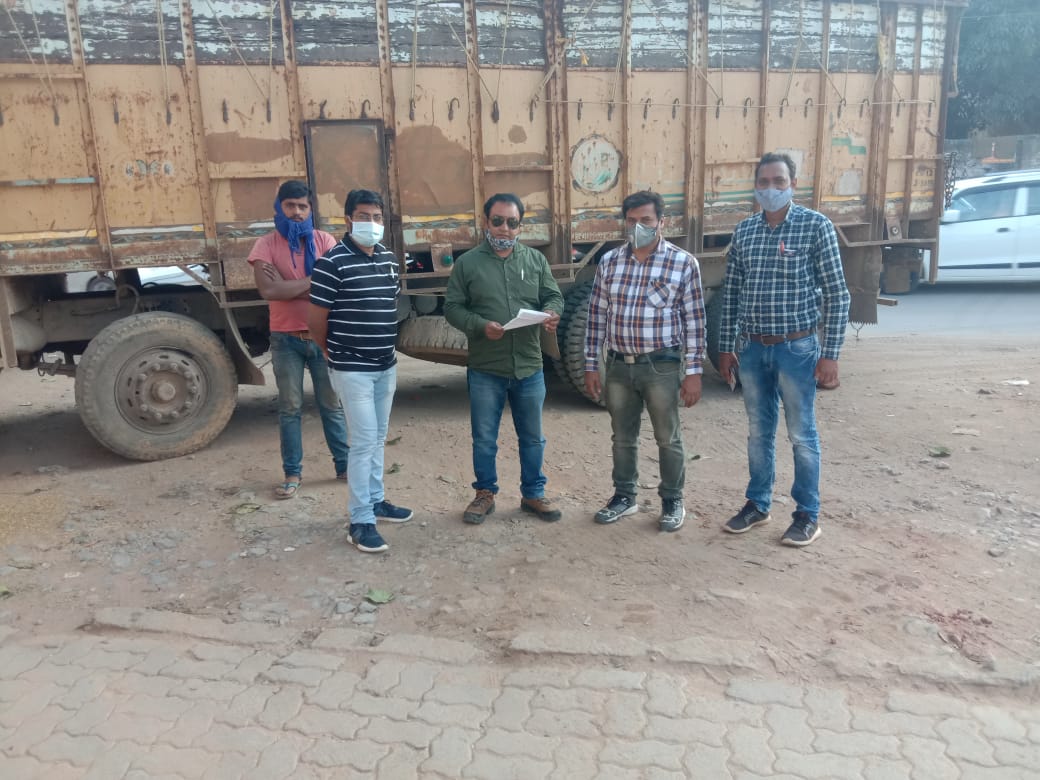 Thousands of quintals paddy seized in Ambikapur in joint operation of Revenue and Mandi team