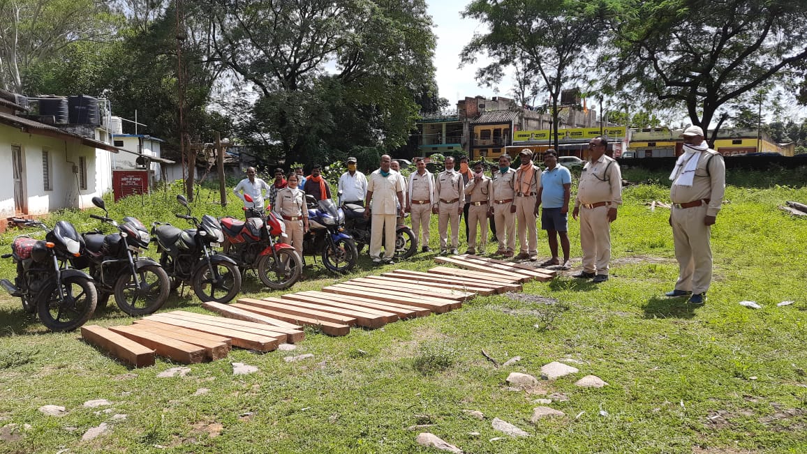 Smuggling wood with a bike