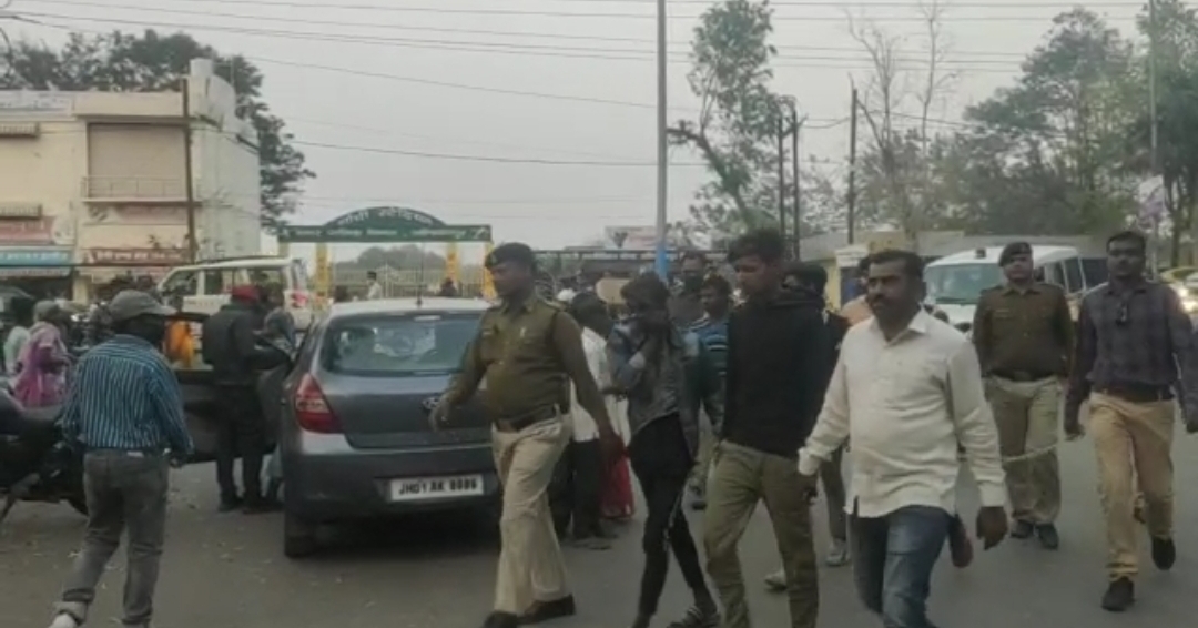 Ambikapur police carry out foot march of criminals