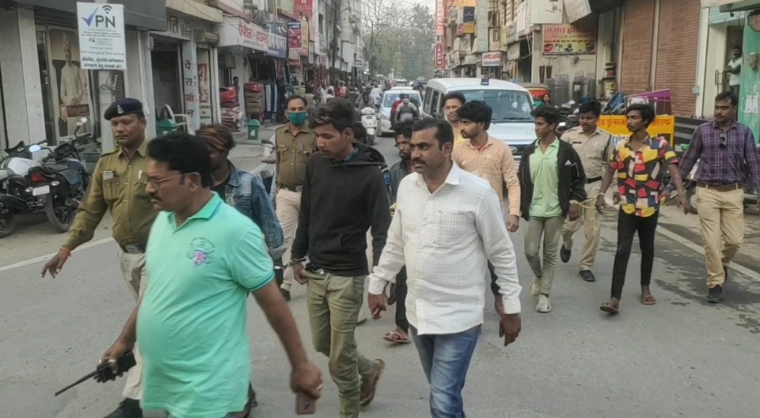 Ambikapur police carry out foot march of criminals