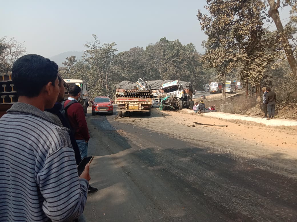 road accident near pratappur surajpur