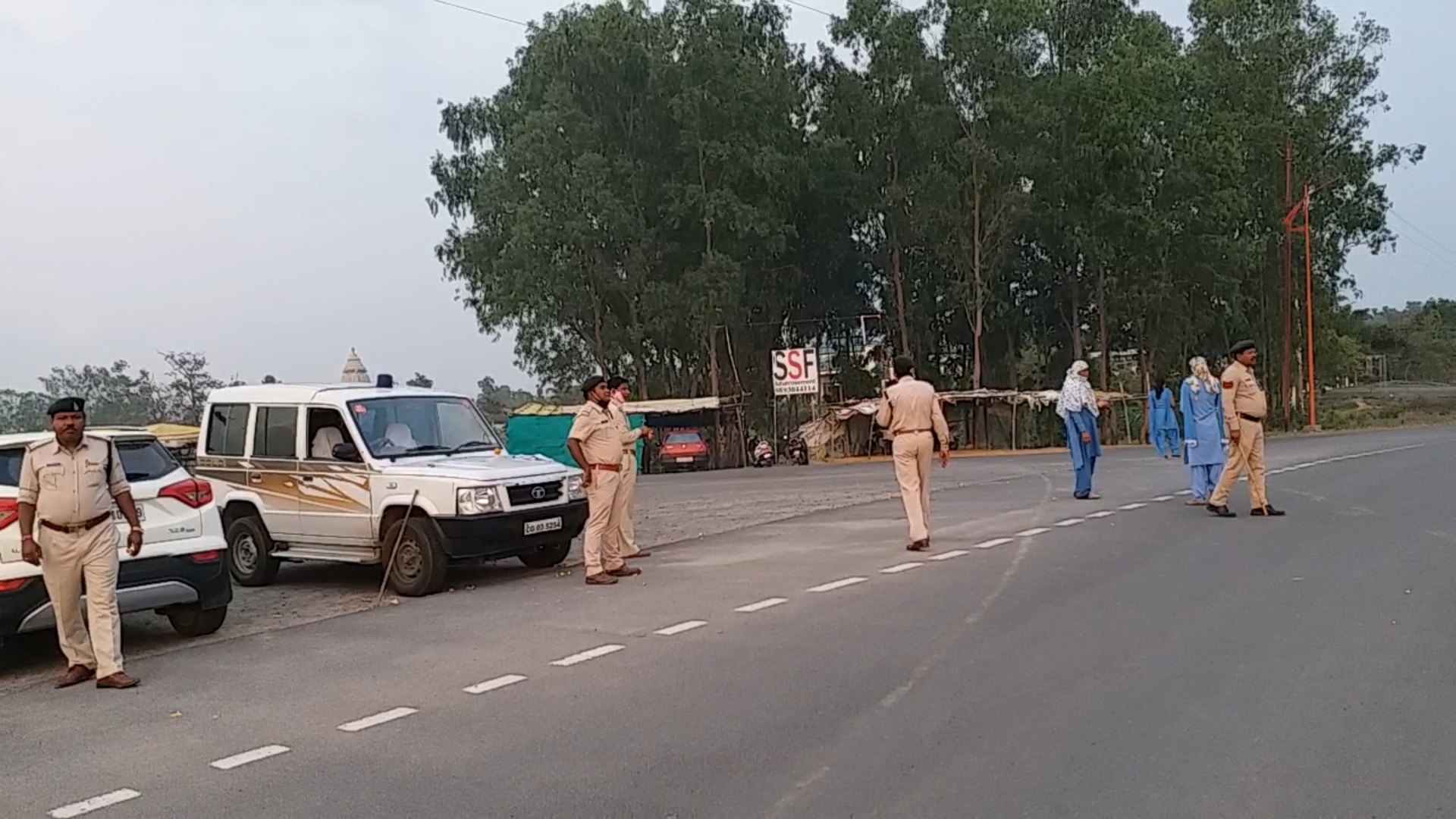 Policemen doing duty in lockdown