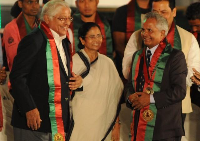 Chuni Goswami with West Bengal chief minister Mamata Banerjee