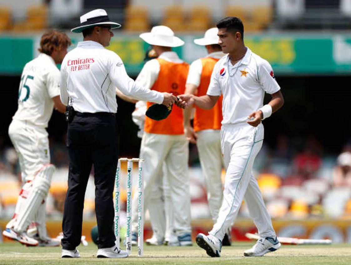 icc recommends gloves for umpires cmos and 14 day isolation camps for post covid cricket