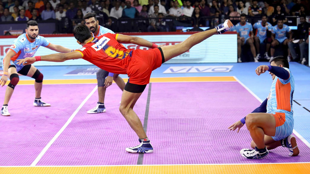 UP Yoddha , Bengal Warriors , PKL 7, Bengaluru, Pro Kabaddi League , Mohammad Nabibakhsh