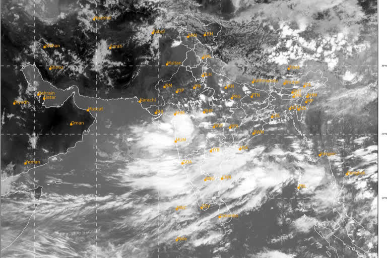 मानसून दे सकता है दस्तक