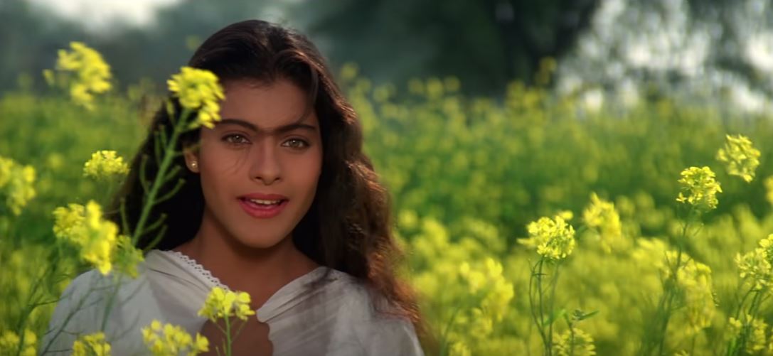 Kajol in a still from blockbuster romantic drama DDLJ