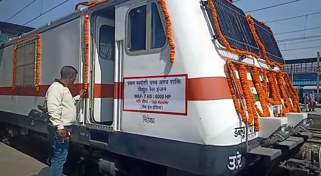 Northern railway to reduce stoppages of train to improve punctuality