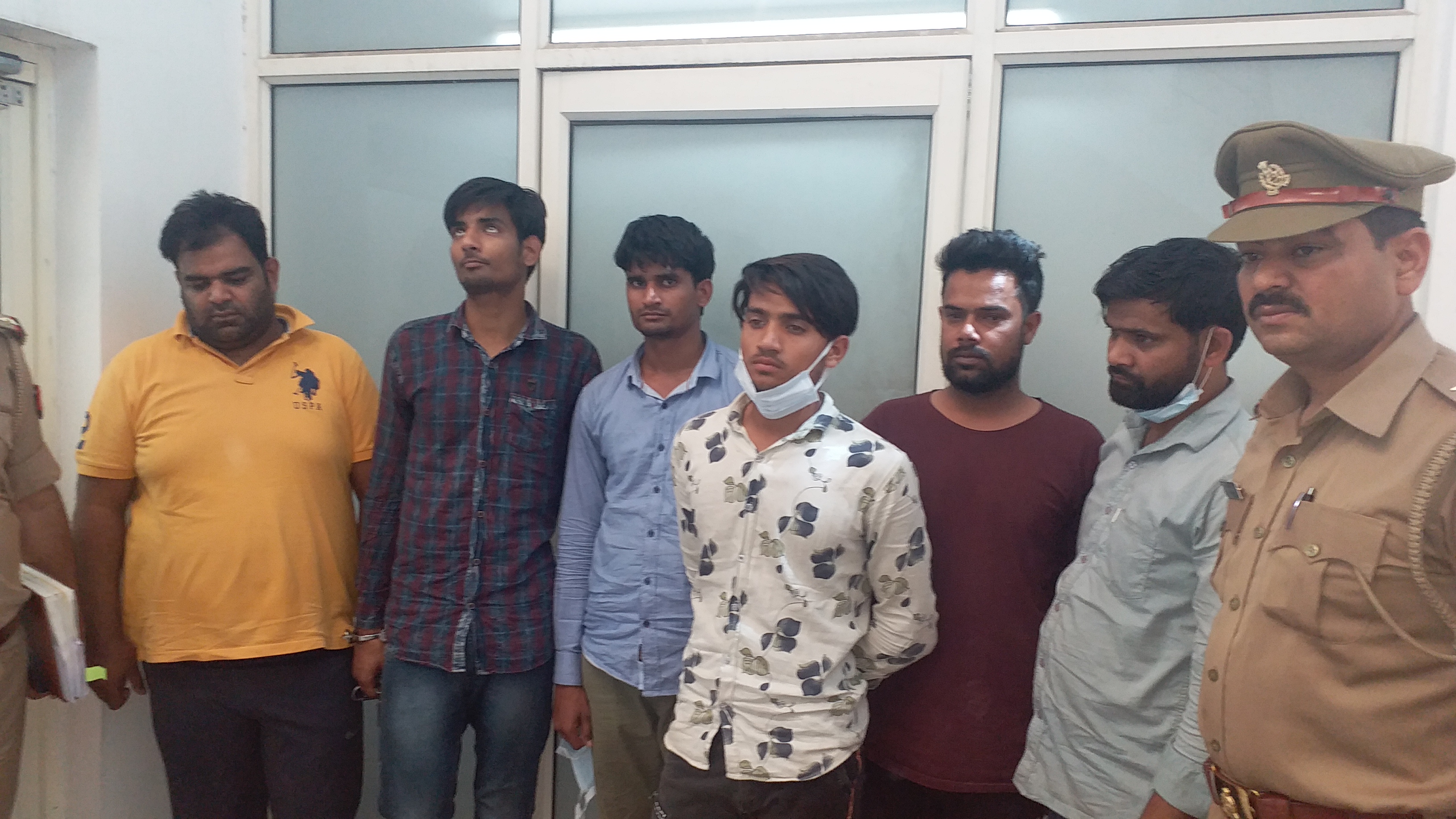 Bookie gang betting on election and cricket match exposed accused arrested in Noida