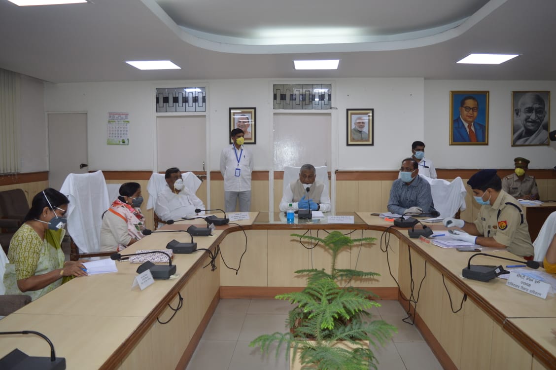 Union Minister of State Rt. General VK Singh held corona review meeting in Ghaziabad Union Minister of State Re. General VK Singh held corona review meeting in Ghaziabad