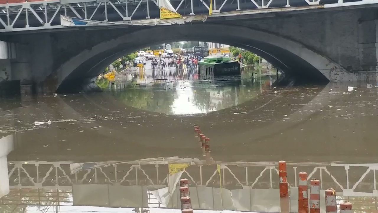 Delhi's Minto Bridge