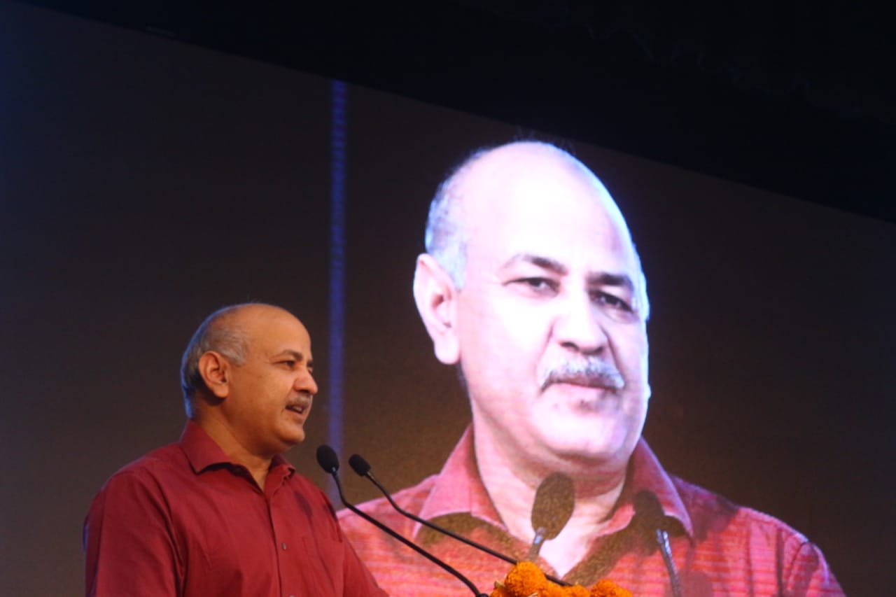 manish Sisodia reviewed patriotic curriculum said will have to change the way of evaluation