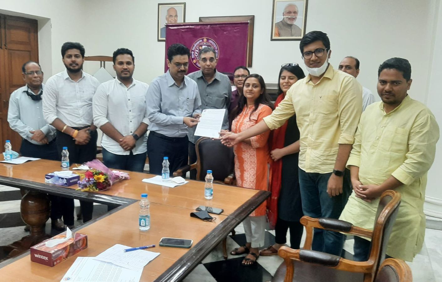 ABVP and DUSU met DU Vice Chancellor and raised the issue of irregularities in cut off