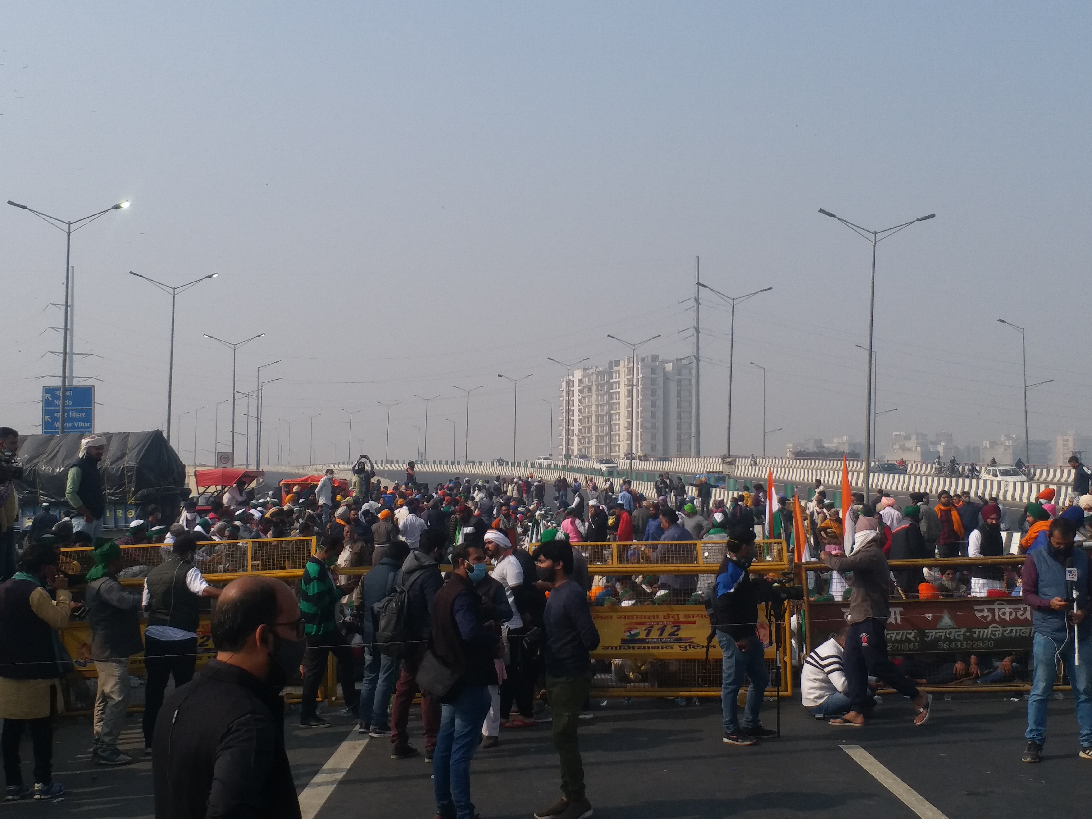 farmers reached in ghazipur border