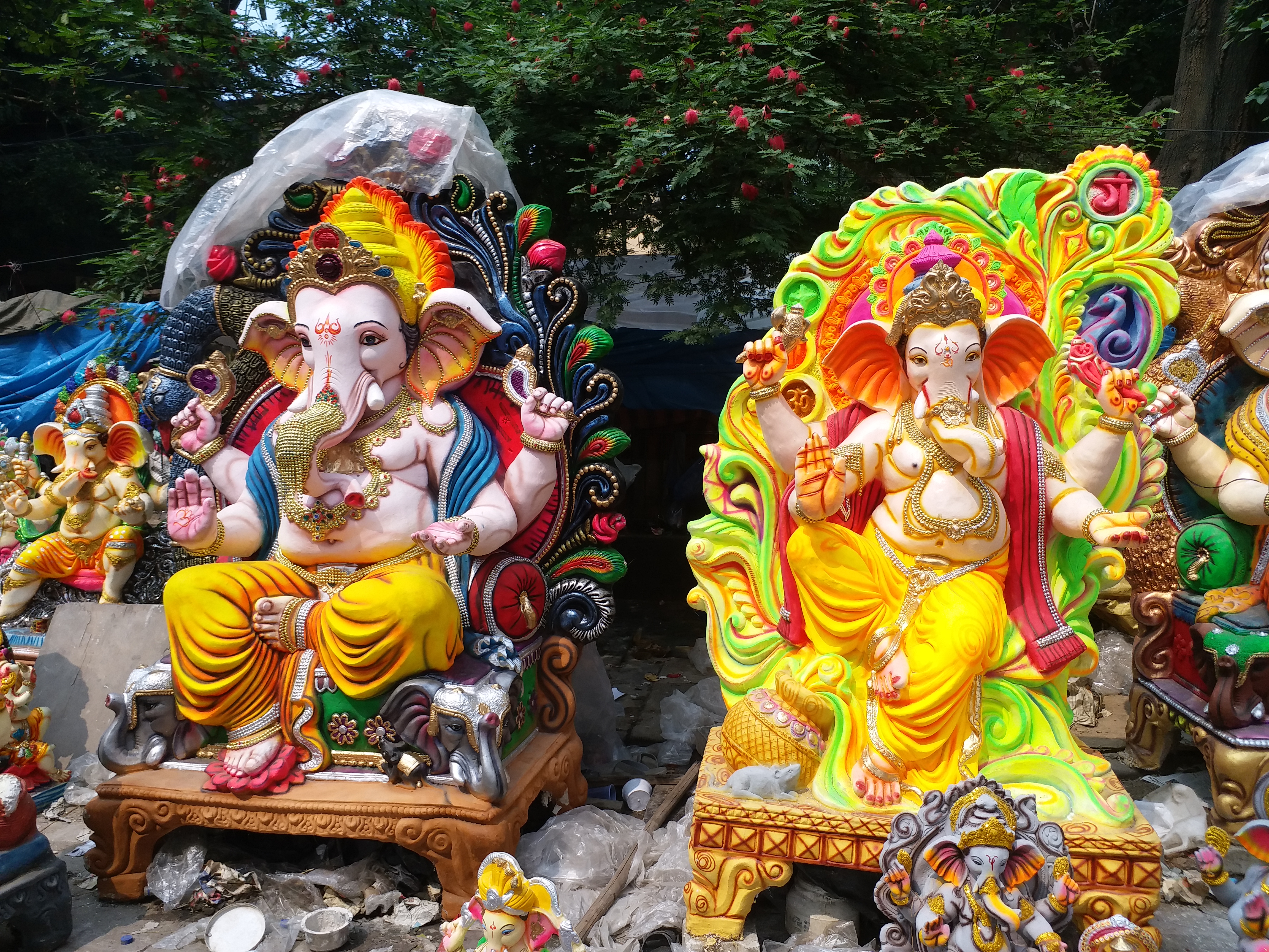 Ganesh festival started Bappa is getting loudly welcomed