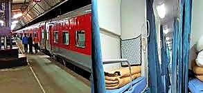 northern-railway-restored-service-of-curtains-sheets-and-bedrolls-in-trains