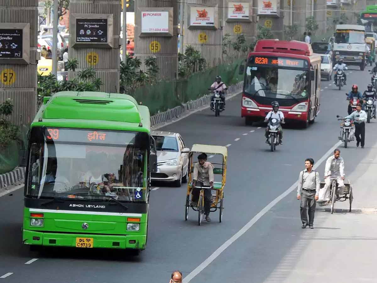 सड़क और परिवहन क्षेत्र पर बढ़ती आबादी का दबाव