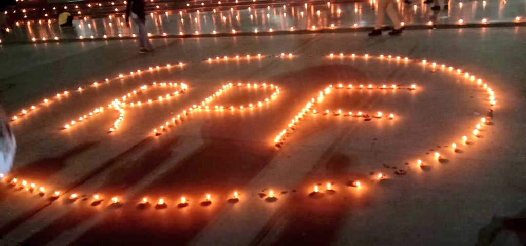 diyas on new delhi station