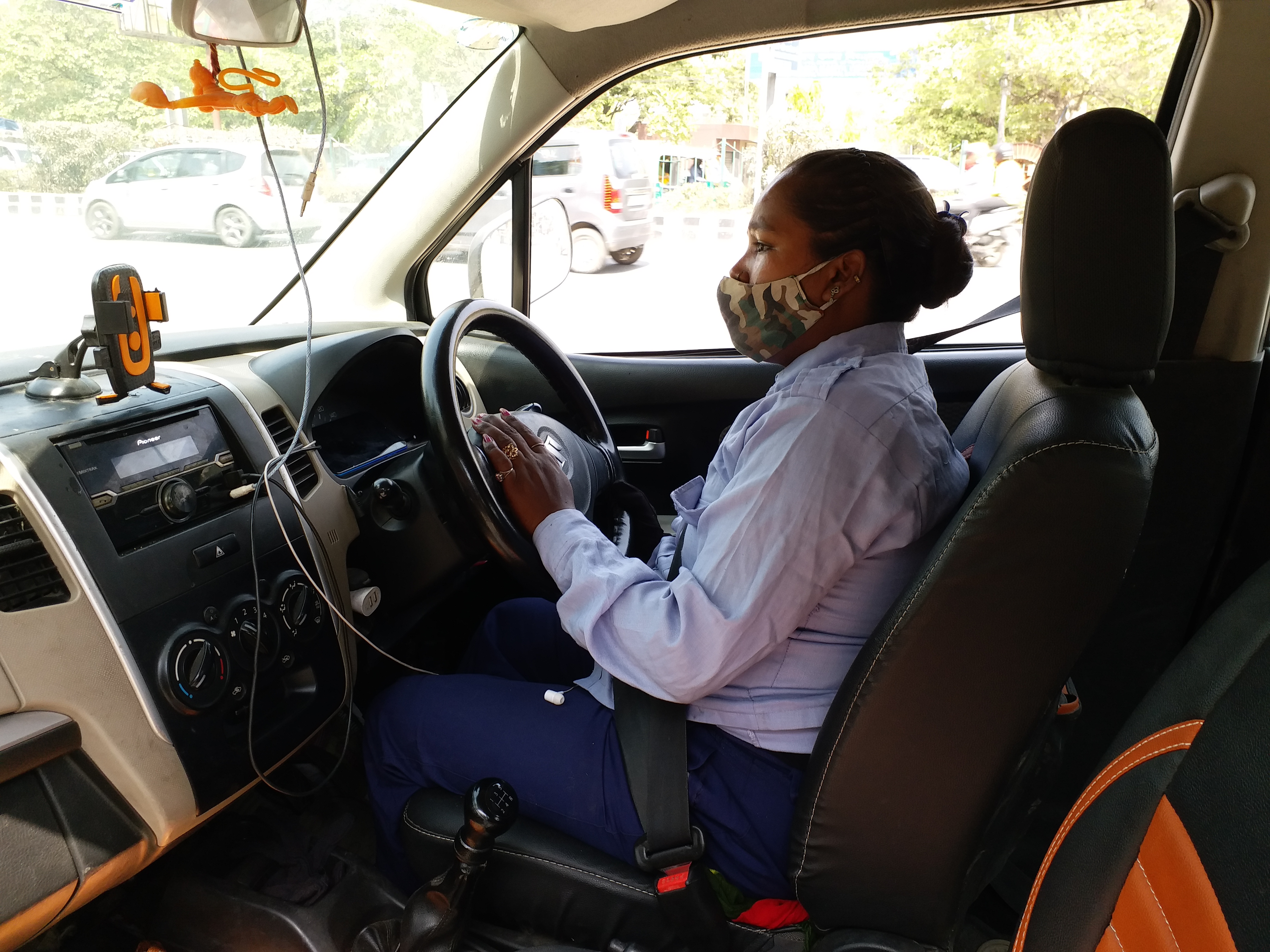 Rising inflation trampled dreams of lakhs of taxi drivers like Saraswati