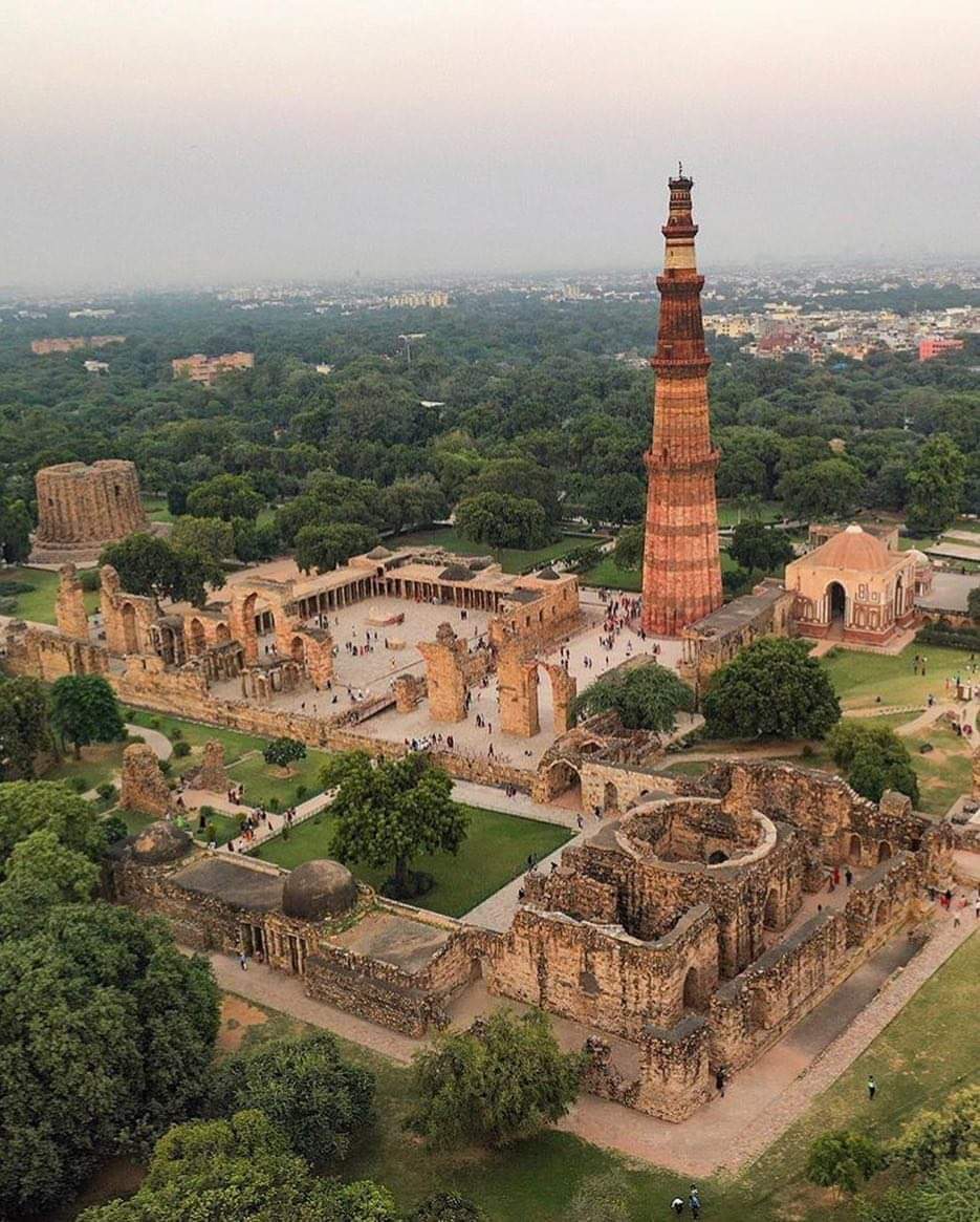 कुतुब मीनार भी दिल्लीवासियों की है पहली पसंद