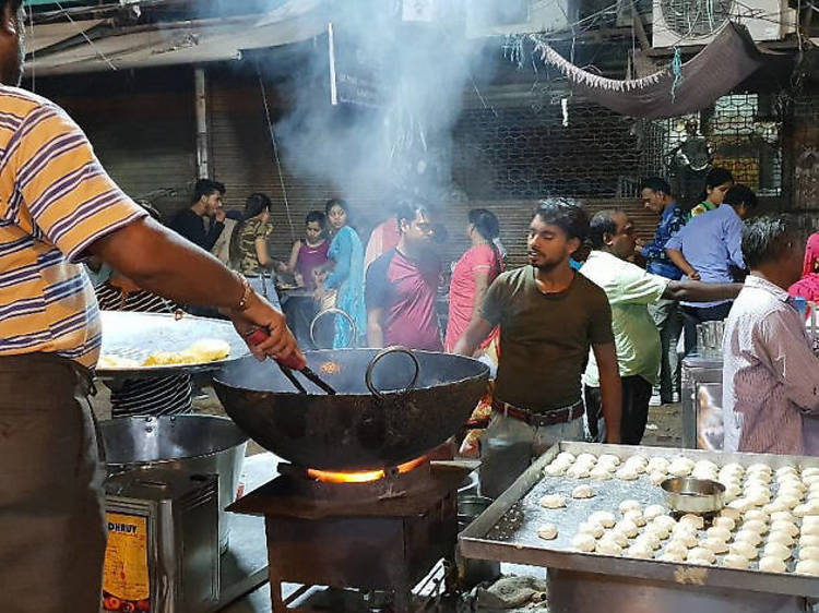 नाइट स्ट्रीट फूड जोन जल्द होगा शुरू