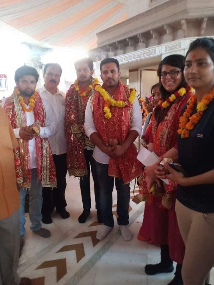 ABVP candidates visit temple before dusu voting, NSUI accused of using religious places