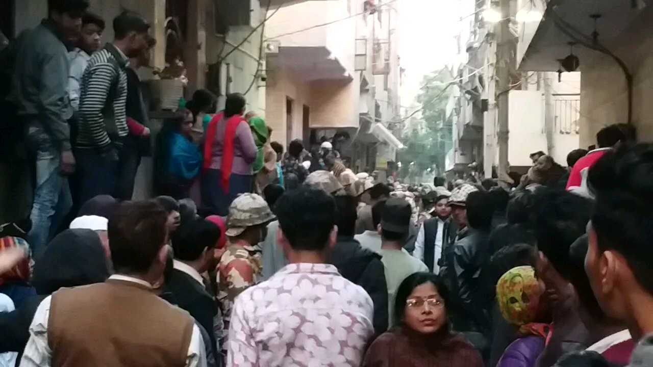 under construction building collapsed in Bhajanpura 4 students died