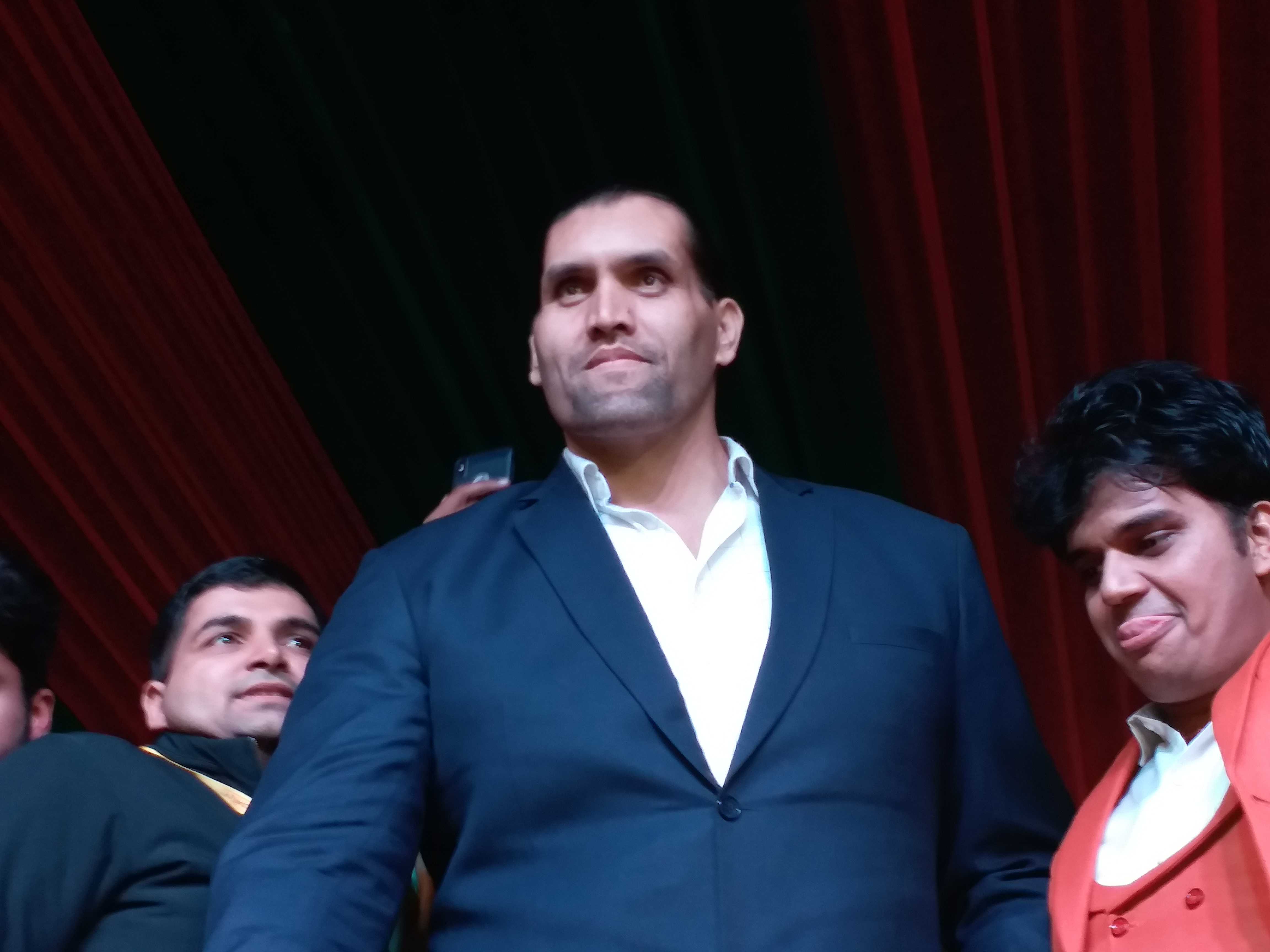 Great Khali arrives at NRC_CAA supported Kavi Sammelan