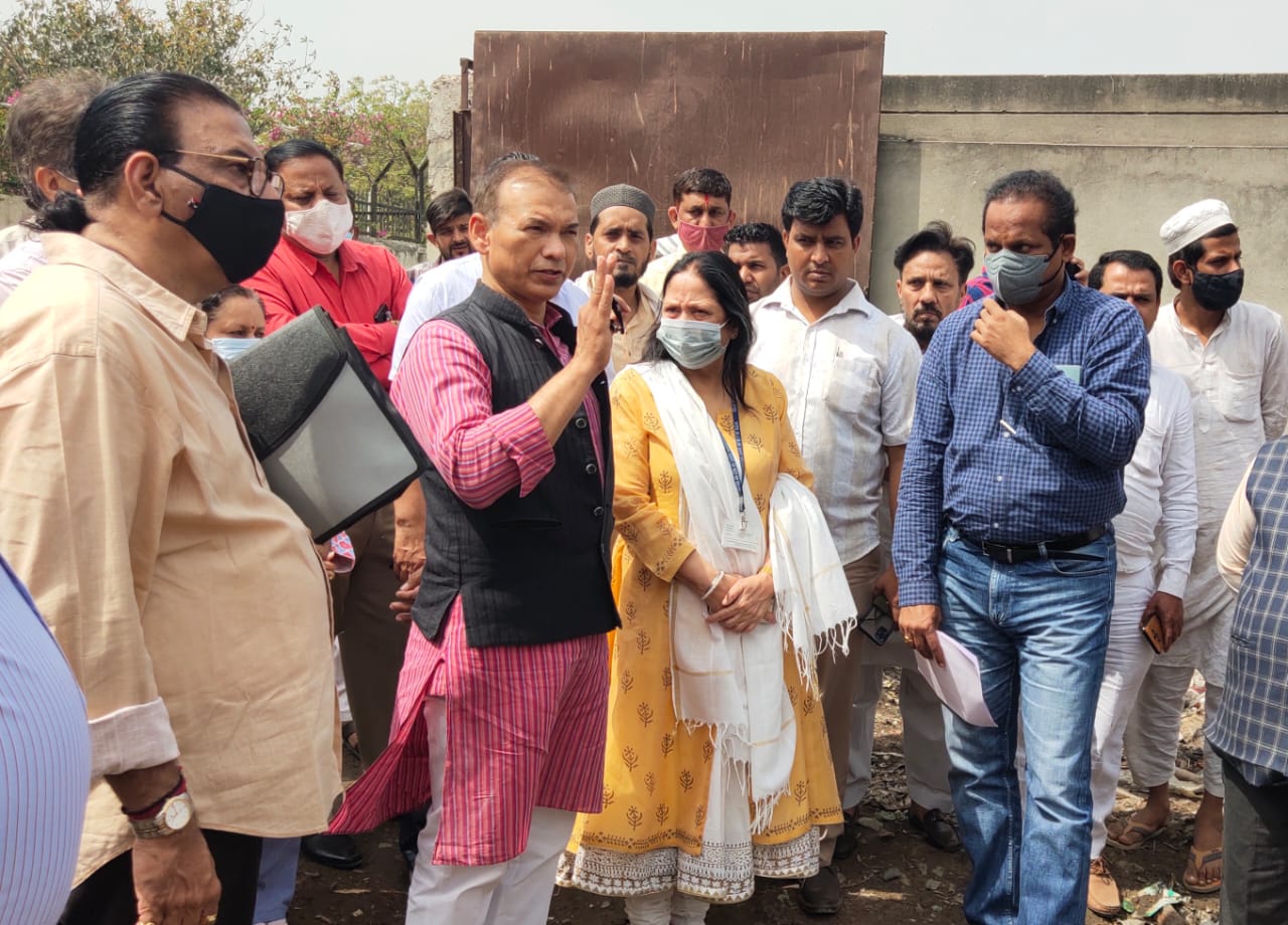 minority commission chairman visit polyclinic site in delhi