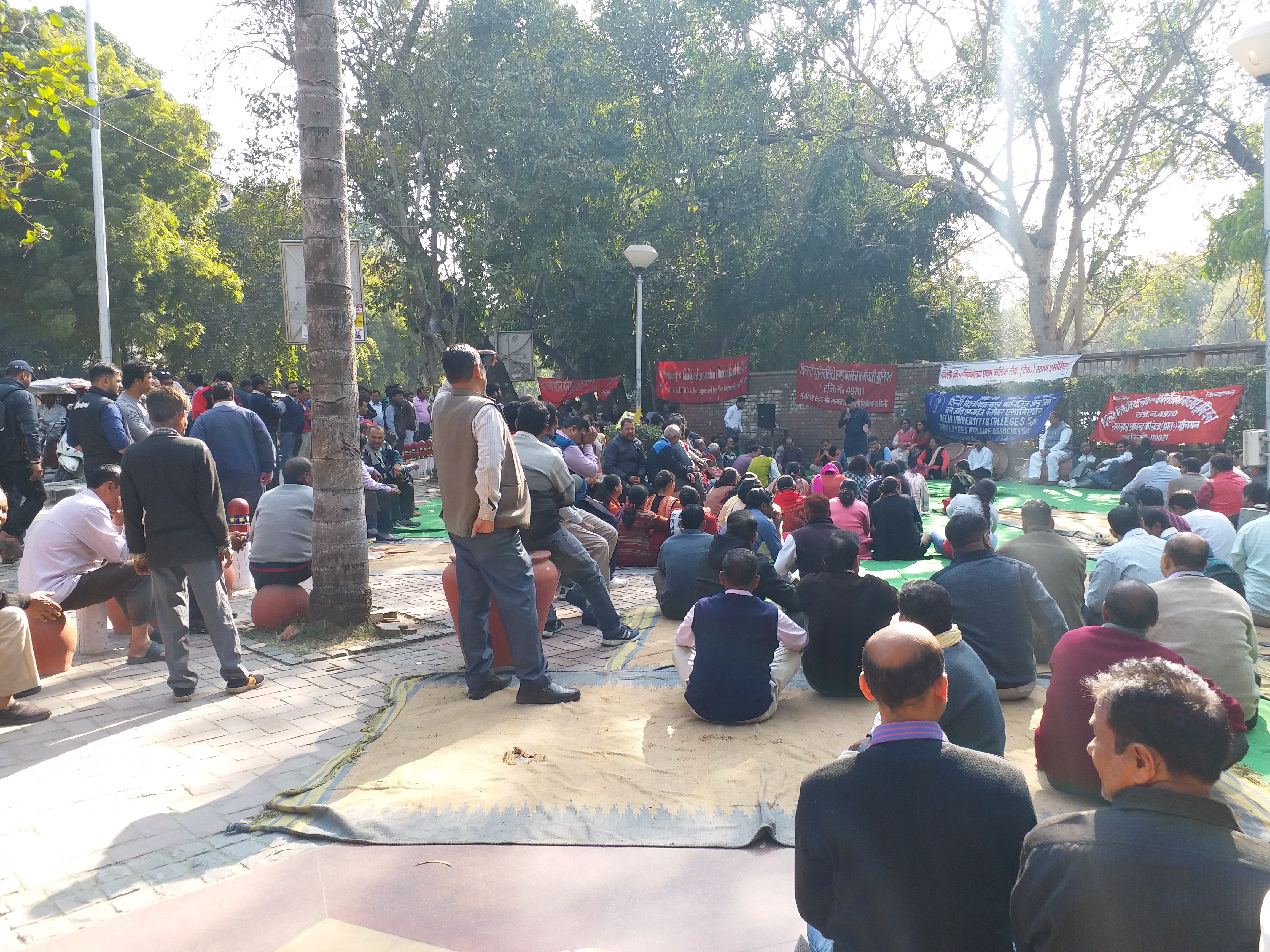 Non-teaching staff strike of Delhi University