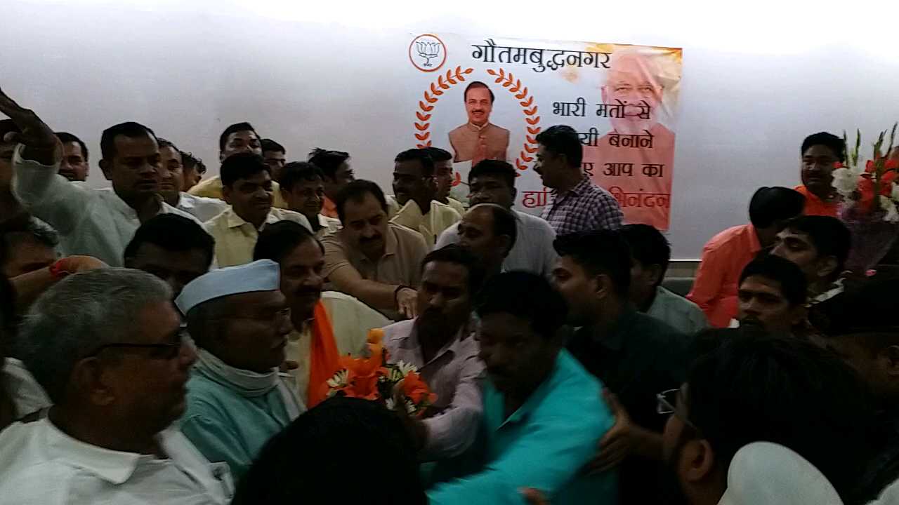 Phone stripped from journalists in mahesh sharma program