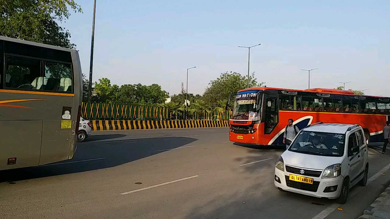 paytm noida news bus rto bus seized बस ऑपरेटर