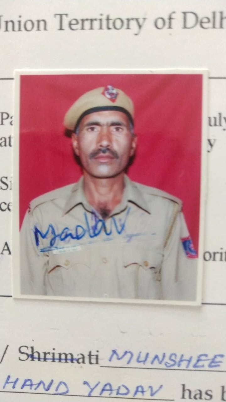 Constable died in a car accident in vasant vihar of delhi